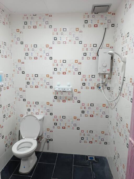 Impian Stay 0.1 Townhouse With 3 Bedrooms. 瓜埠 外观 照片
